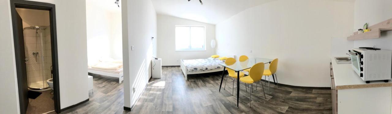 Na Mandlu Hotel Drmoul Екстериор снимка