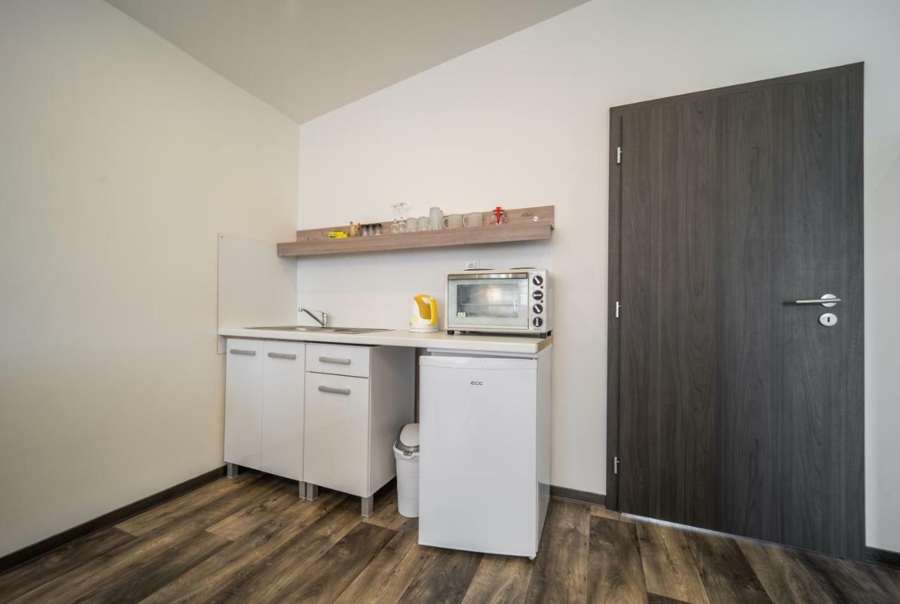 Na Mandlu Hotel Drmoul Екстериор снимка