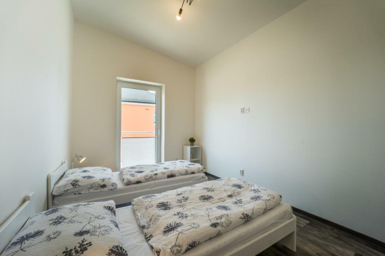 Na Mandlu Hotel Drmoul Екстериор снимка