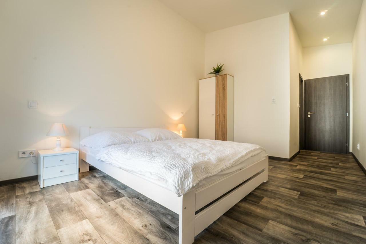 Na Mandlu Hotel Drmoul Екстериор снимка